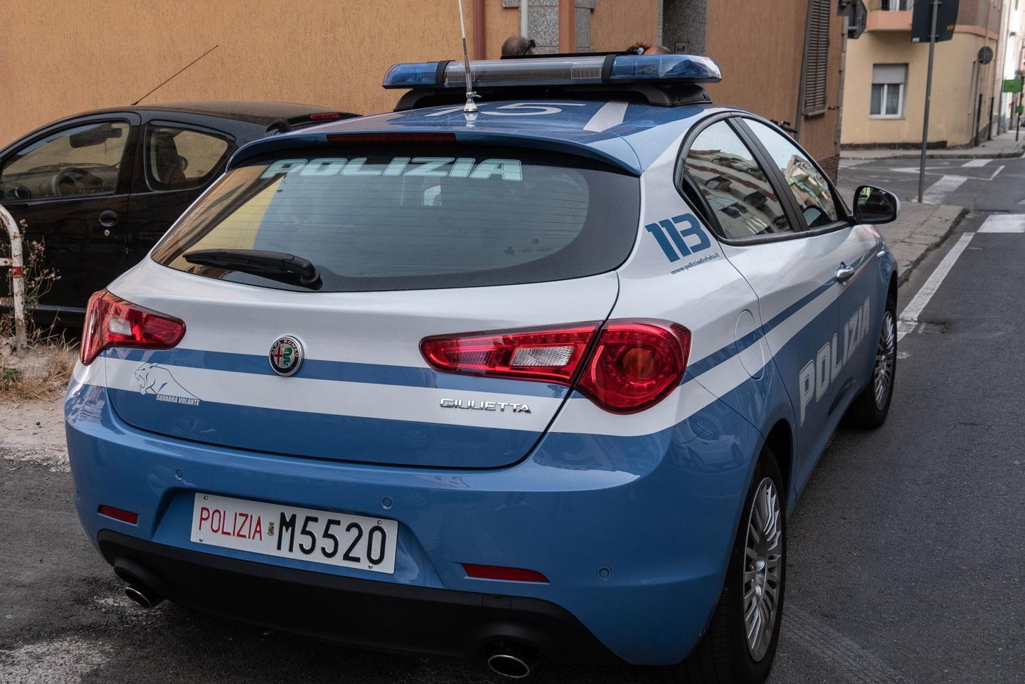 Cagliari, arrestati gli accoltellatori che hanno ferito gravemente tre persone