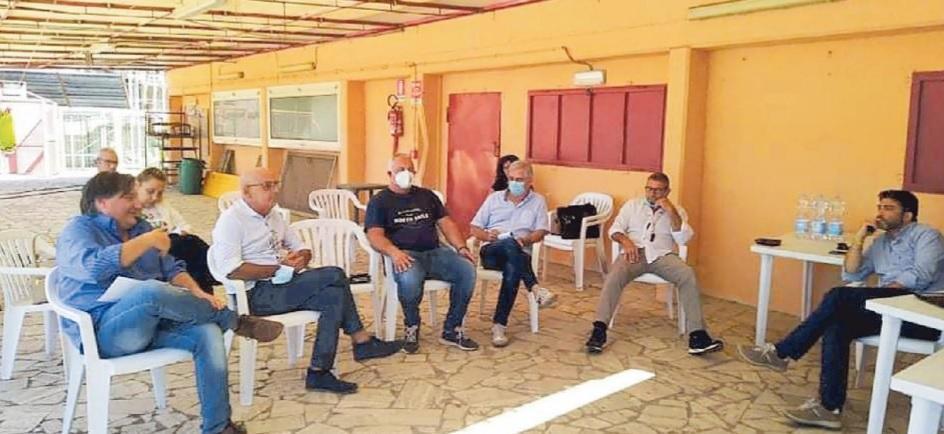 Un momento dell'incontro per parlare delle criticità legate al fiume Albegna