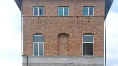 Grigolo, la cisterna è arrivata ma va collegata alla rete idrica