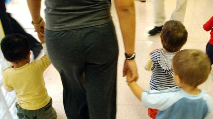 Scuole e nidi ancora senza tempo lungo «Ma così ormai siamo allo stremo»