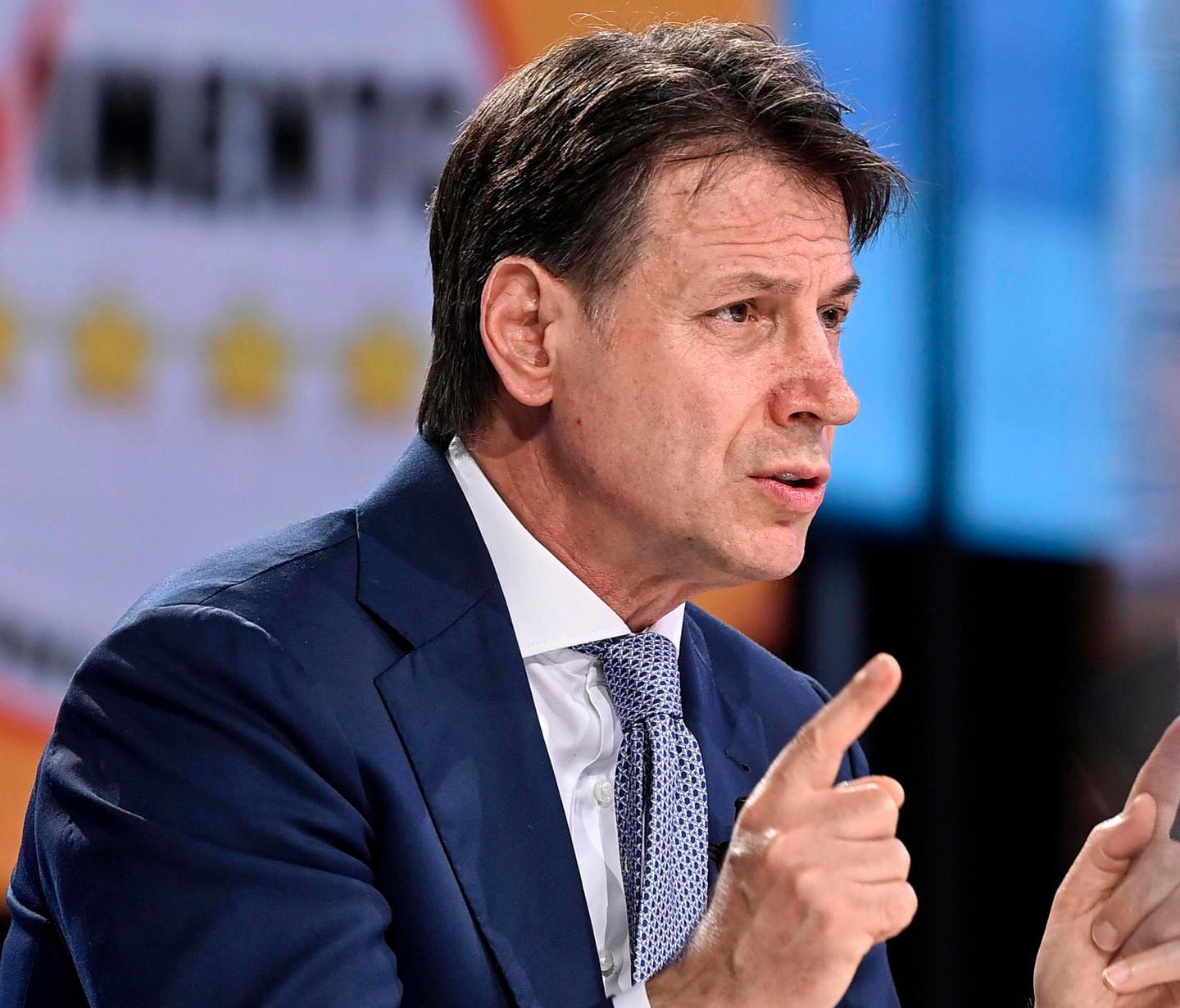 Conte in città per sostenere il M5s 