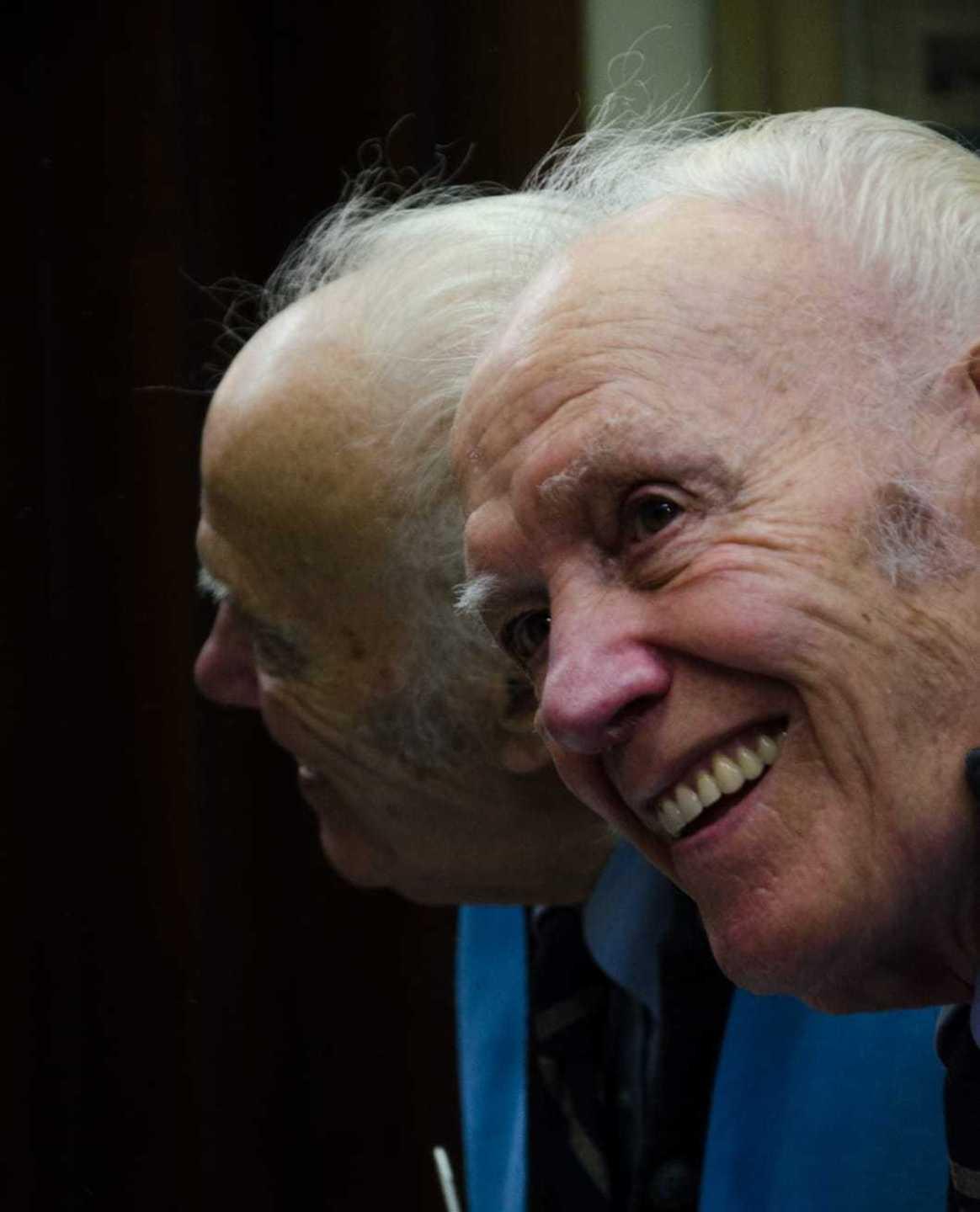 Nuoro, addio a Salvatore Raggio: barba, capelli e cortesia 