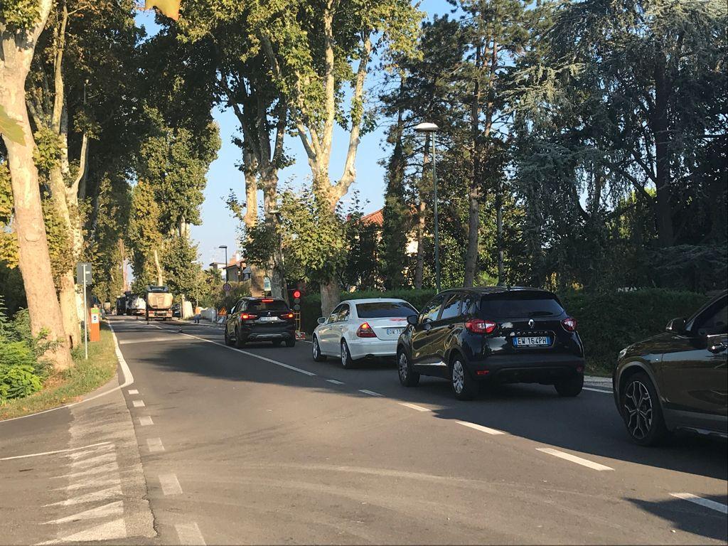 Ferrara: lavori in via Comacchio, code e rallentamenti