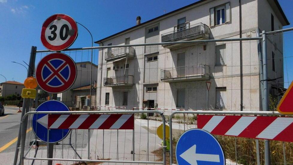 Via Cimabue, evacuati da due anni si ritrovano gli inquilini abusivi in casa