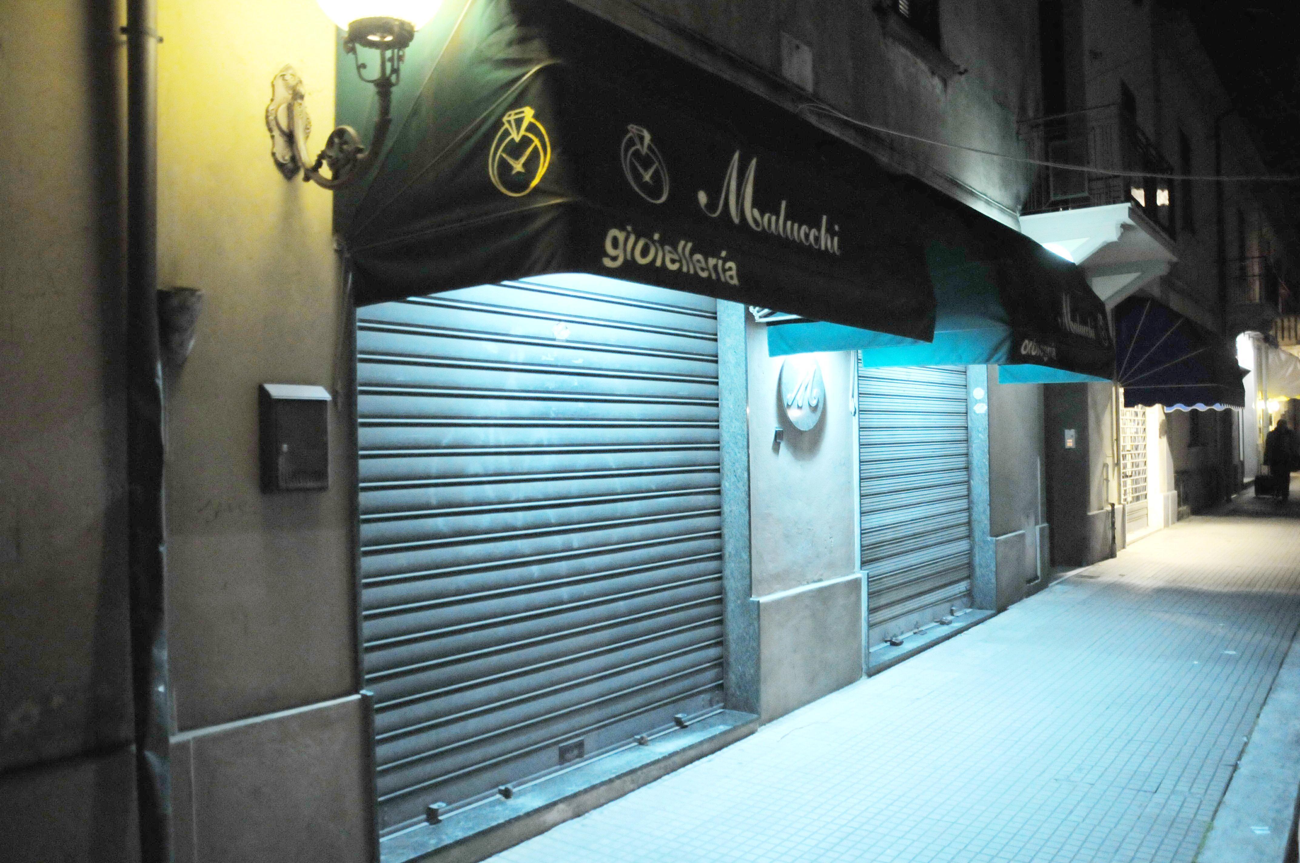 La gioielleria Malucchi di Follonica: qui nel 2019 avvenne il colpo da 100mila euro