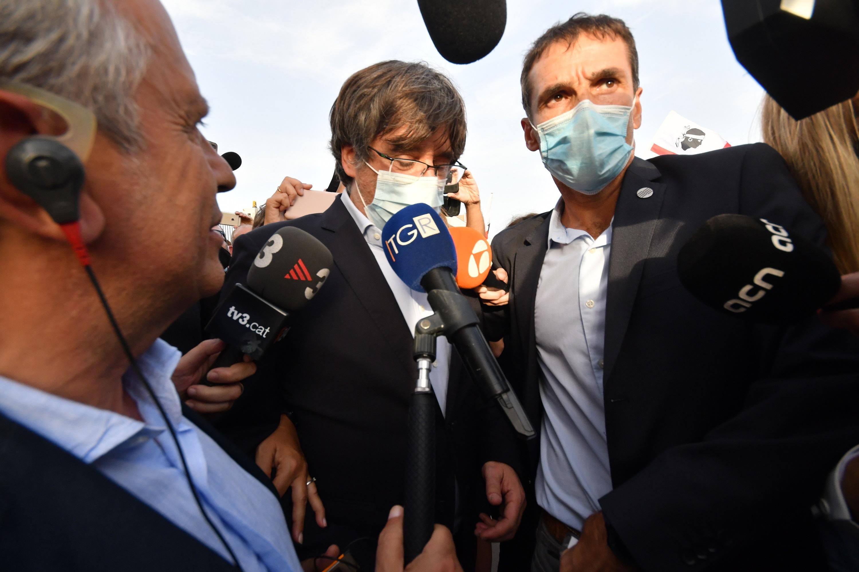 Sulla Nuova di sabato 25, Carles Puigdemont: dal carcere alla libertà