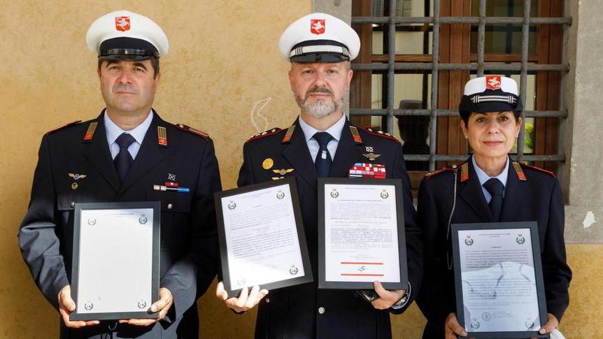 Individuarono gli inquinatori: premiati gli agenti