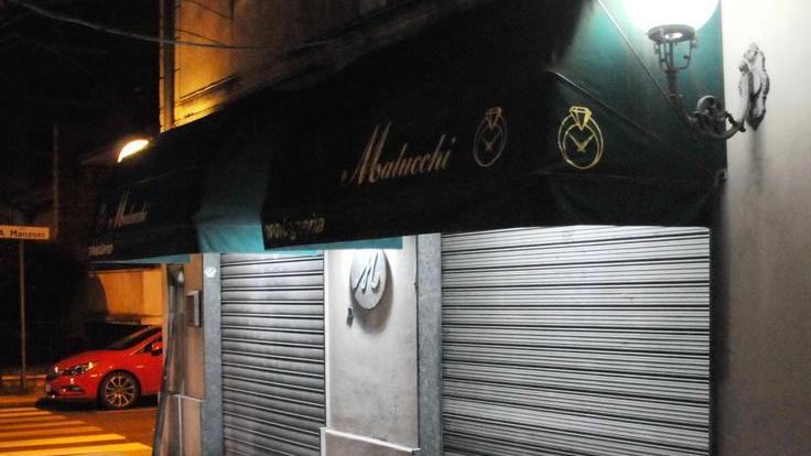 Colpo in gioielleria da 100mila euro Condannati cinque imputati