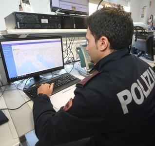 Offese e violenza dopo il “no” Lo stalker non può avvicinarsi 