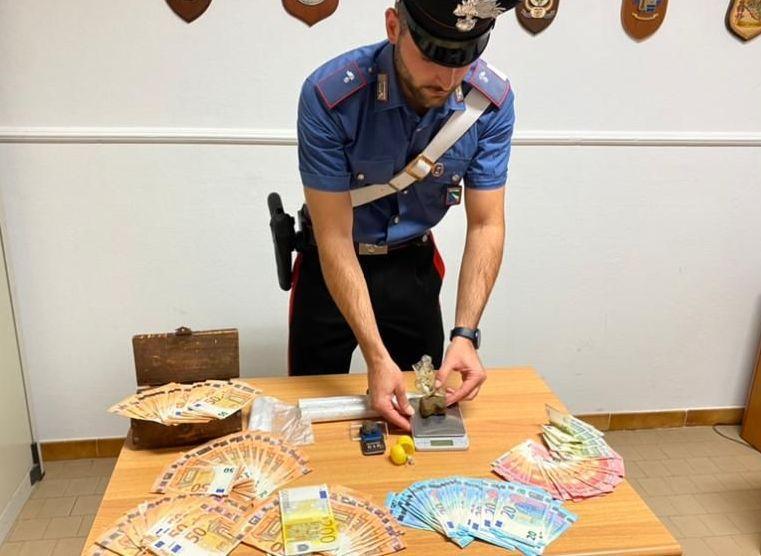 Trovato dai carabinieri con mezzo etto di droga Arrestato un 32enne