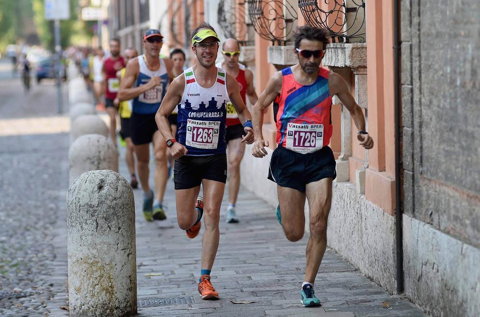 Domenica in centro con la Corriferrara 