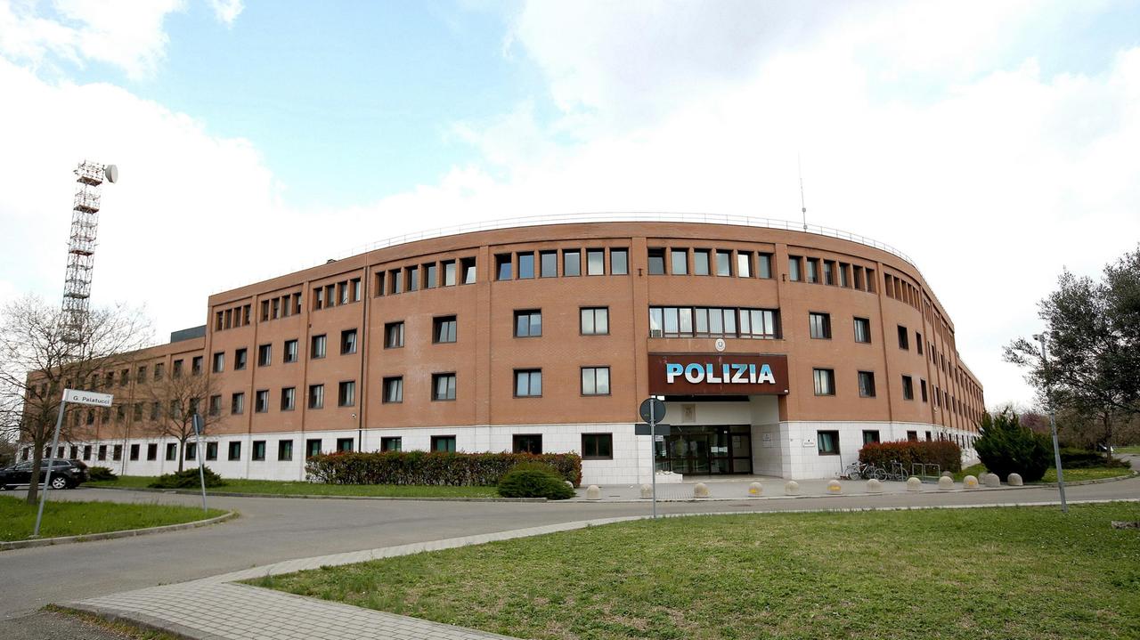 Modena, tenta un furto in abitazione: arrestato