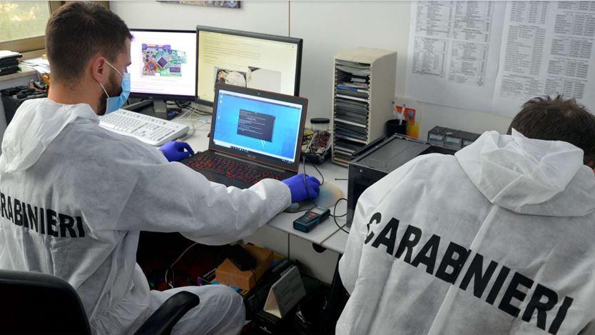 Ferrara, libero professionista truffato. Guai per una ragazza