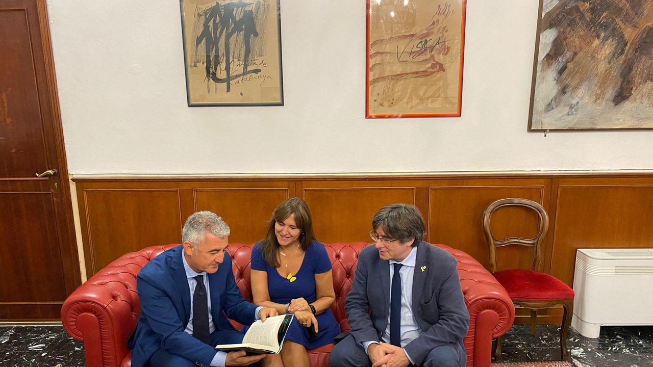 Puigdemont col sindaco Conoci (foto Roberto Gabrielli)