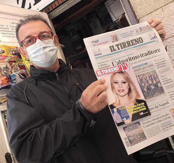 Che bella la guida tv in regalo col Tirreno Vasti consensi in edicola tra i lettori
