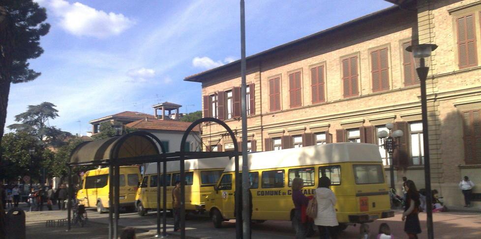 Lavori alla scuola: un prefabbricato per sei aule 