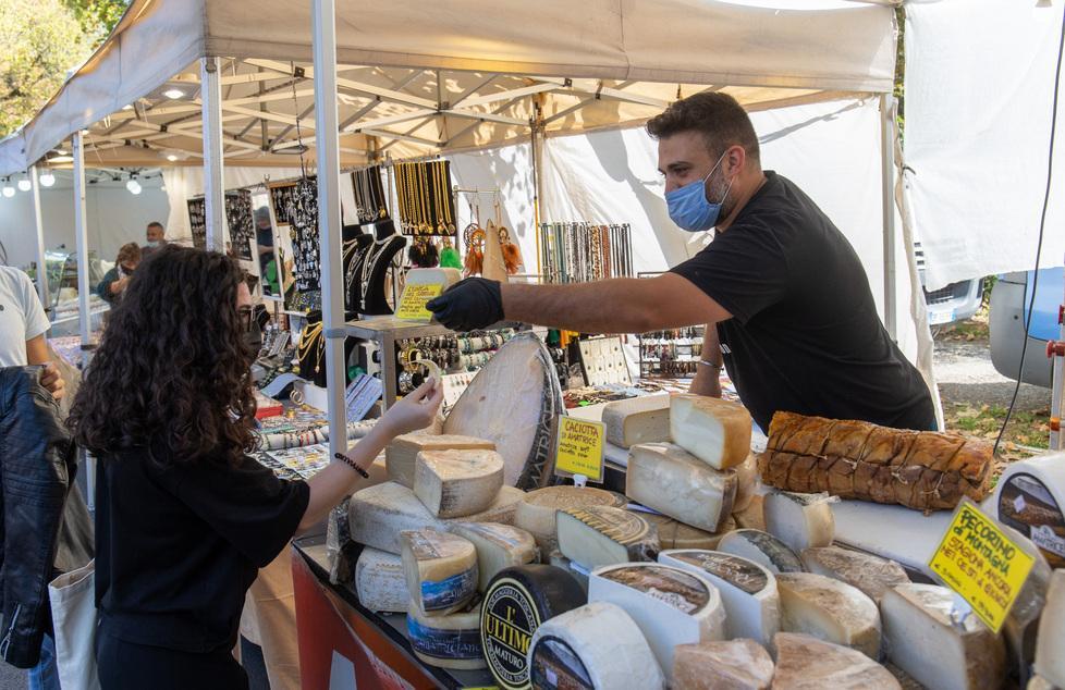 Il Mercato Europeo offre sapori mondiali 