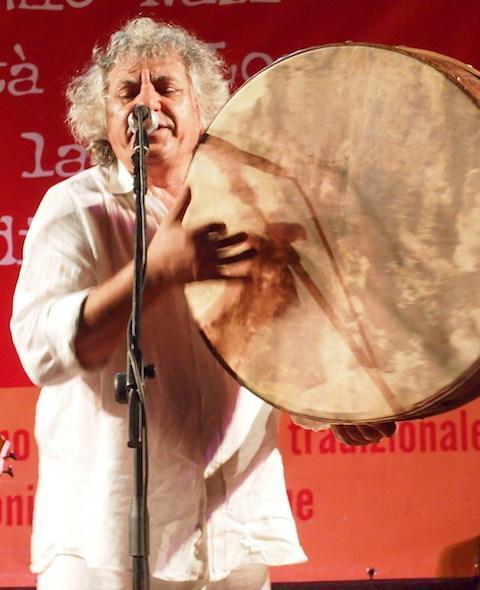 Totem Scene Urbane al Cortázar Il teatro si confronta con l’attualità 