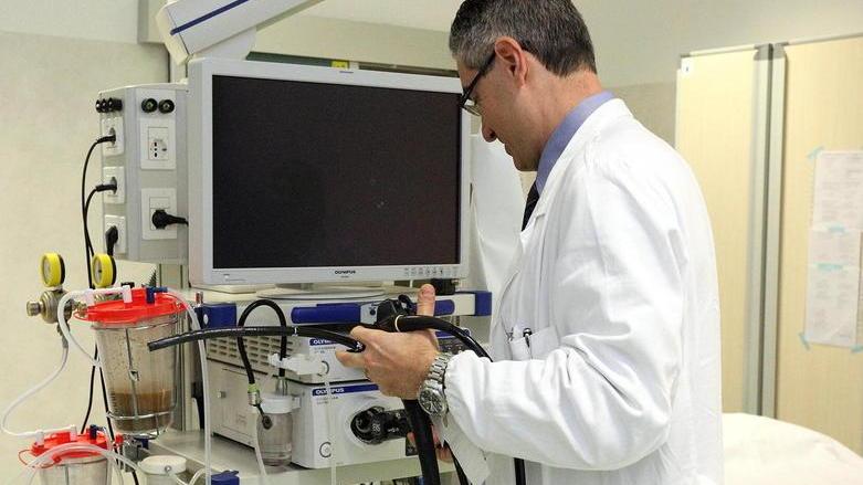 Ferrara, fino a un anno per la visita dermatologica. E una colonscopia può costare 550 euro