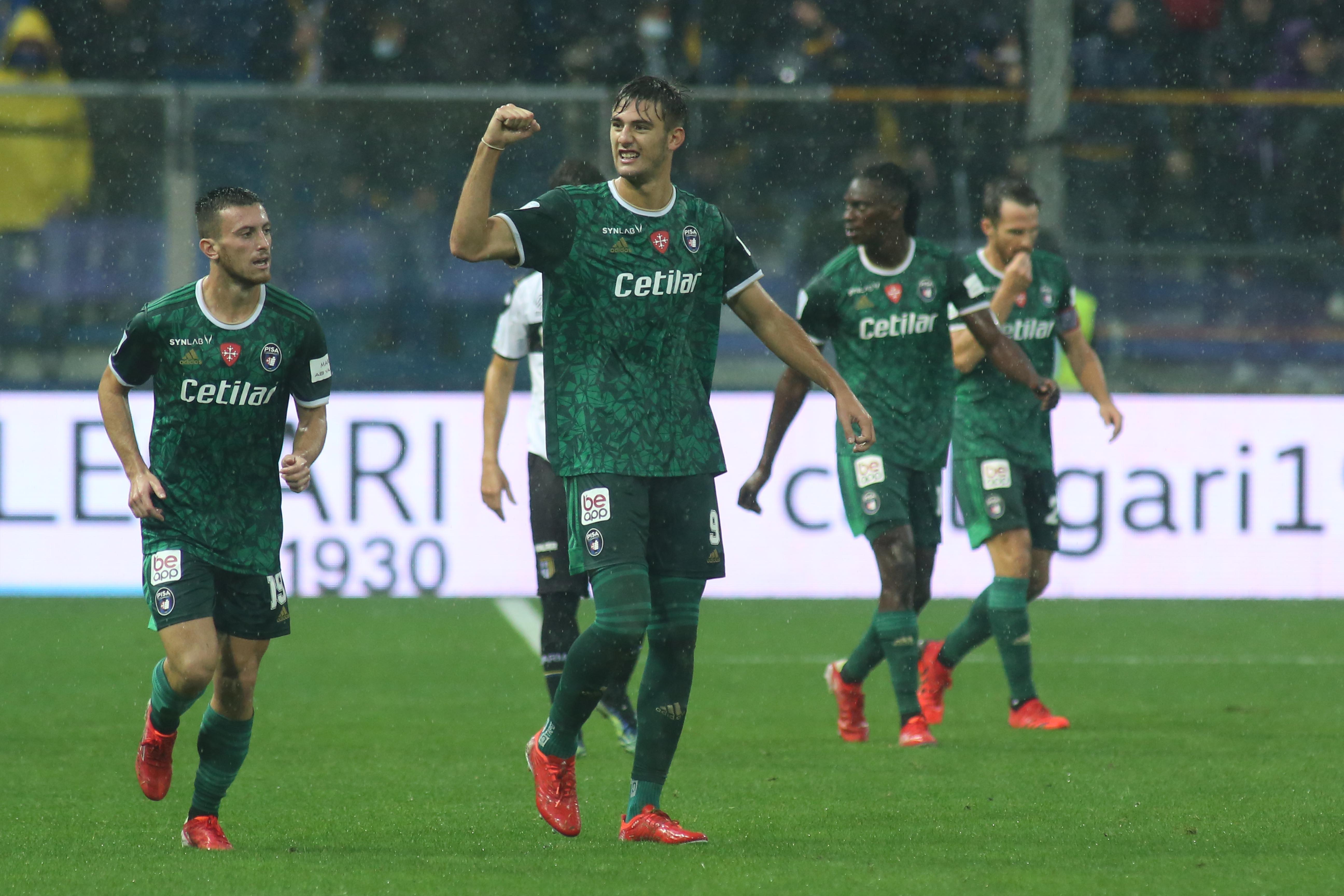 Lucca esulta dopo il suo gol