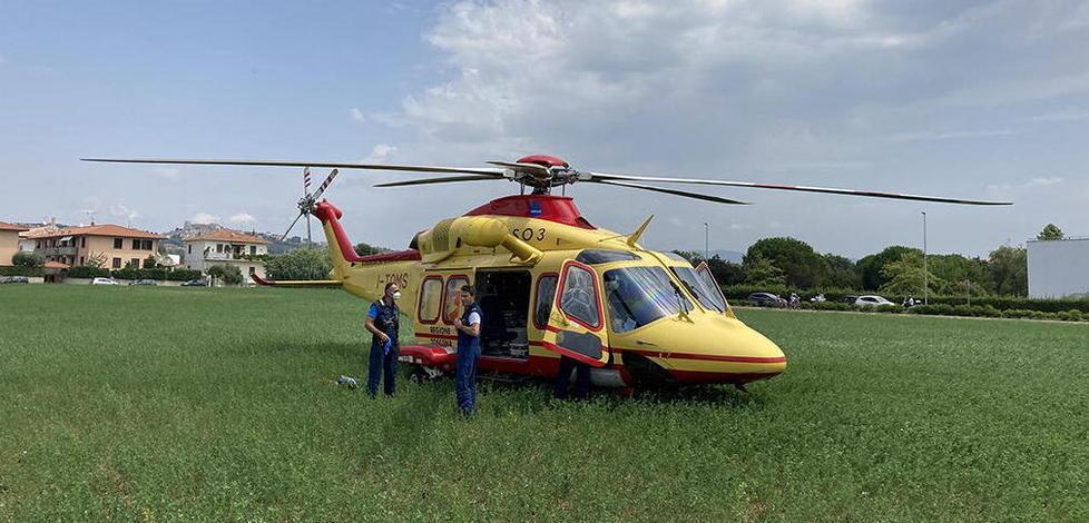 Bevono candeggina al posto dell’acqua Coppia in ospedale