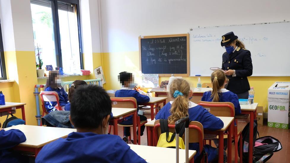 A scuola “Il mio Diario” della polizia