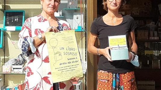 Tanti “libri sospesi” per studenti bisognosi