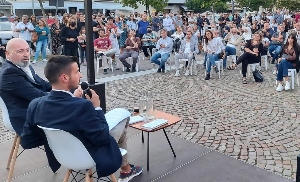 Bonaccini a Cento: «Promesse mantenute Toselli trattato come tutti gli altri sindaci»