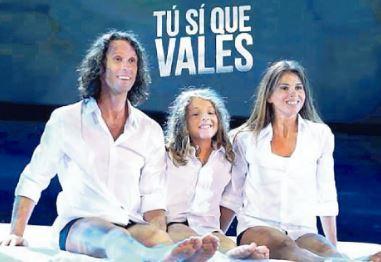 La “Famiglia Danzante” di Tirrenia incanta i giudici televisivi di “Tu si que vales” 
