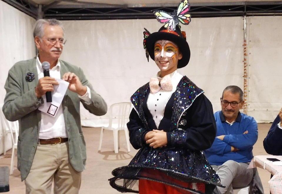 Ai quattro gruppi del carnevale bonifici per iniziare a lavorare 