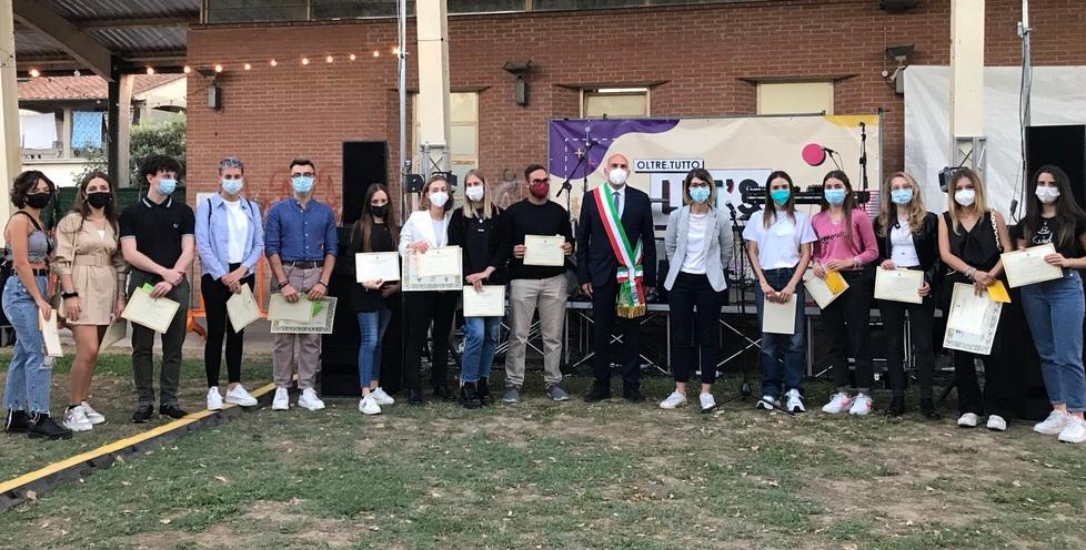 Premi del Comune ai ragazzi diplomati col massimo dei voti 