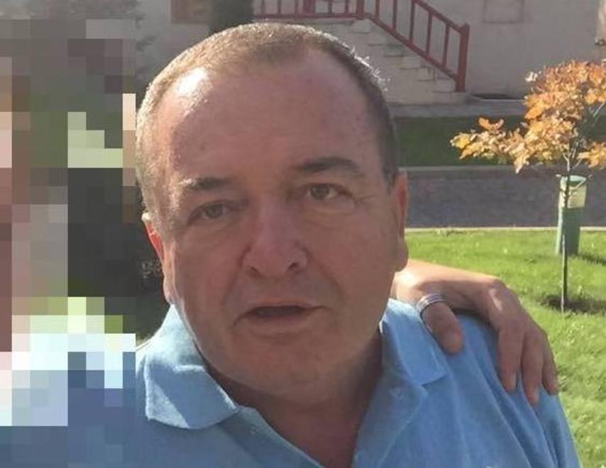 Presunto nullatenente con dietro un tesoretto