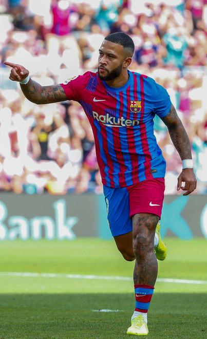Barcellona supera il Levante e risale Arsenal travolgente con il Tottenham 