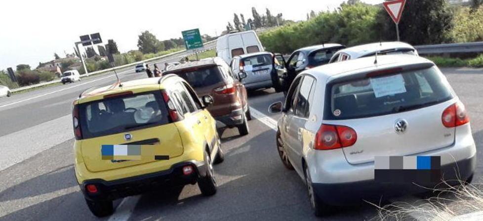 Pisa, sventato il blitz “no pass” in autostrada: l'obiettivo, l'intervento della polizia e i messaggi nelle chat