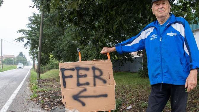Statale 16 bloccata senza preavviso, caos nel traffico per le deviazioni