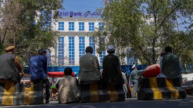 Afghanistan: banchiere, il sistema è vicino al collasso