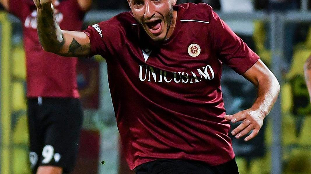 L’esultanza di Matteo Frati, classe 1995, dopo la rete segnata domenica sera