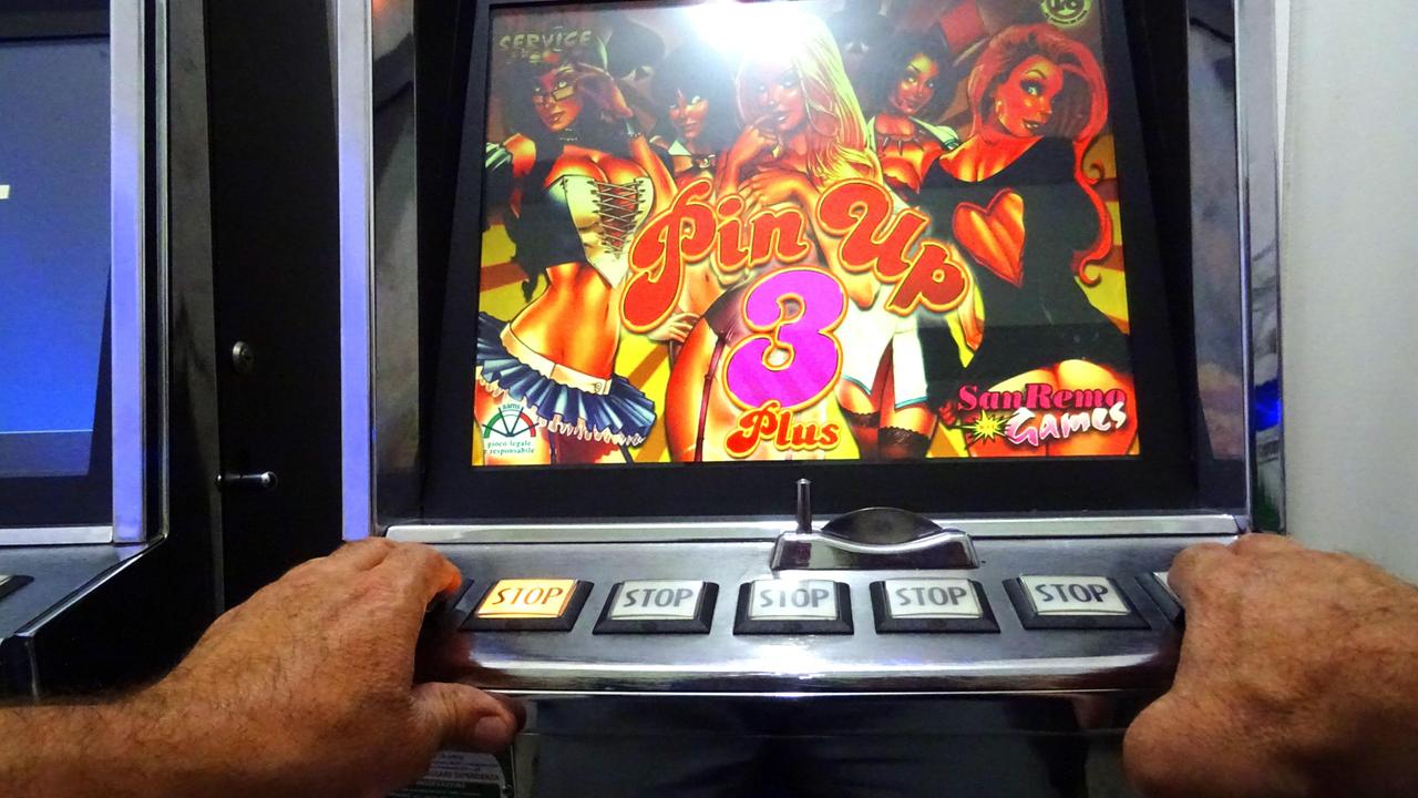 Slot machine in un locale di Marrubiu non autorizzato: per il titolare multa da 5 a 10mila euro