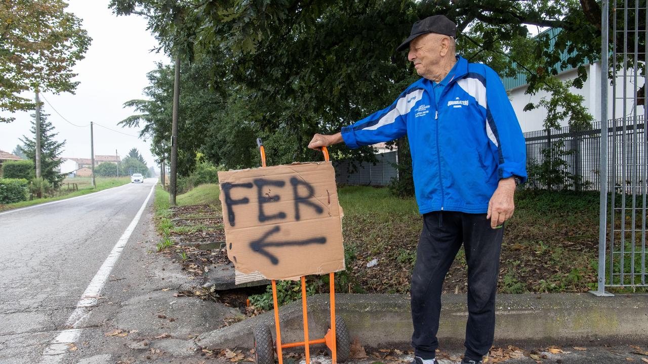 Caduta calcinacci, riaperta Statale 16 a Gorgo