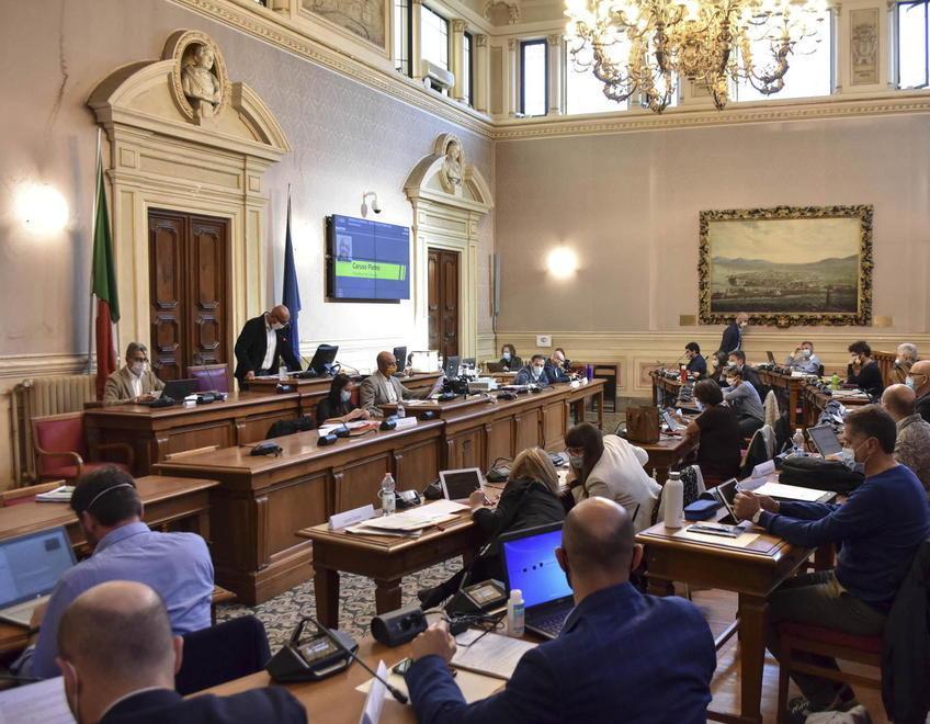 Il Comune annuncia altri concorsi «13 assistenti sociali e un tecnico» 