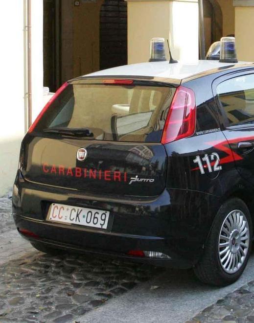 Trovati con hascisc e coca suddivisa in dosi Denunciati due uomini