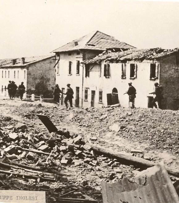 Per non dimenticare Un libro racconta le storie di 656 vittime dell’ultima guerra 
