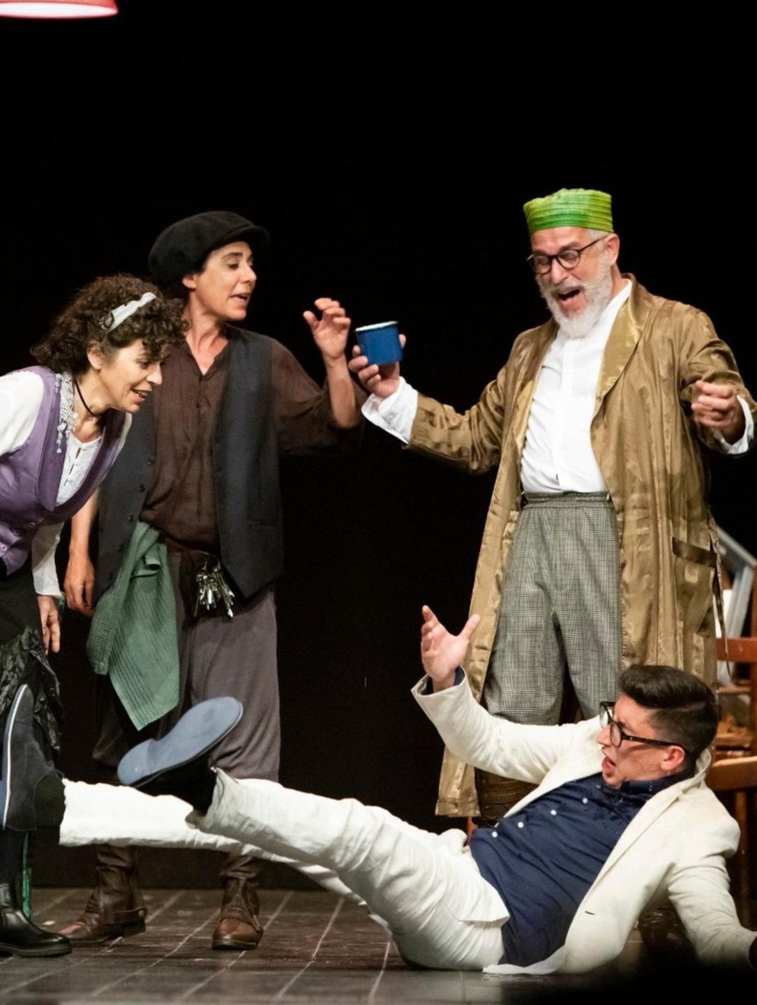 Imparare a conoscersi con il teatro 