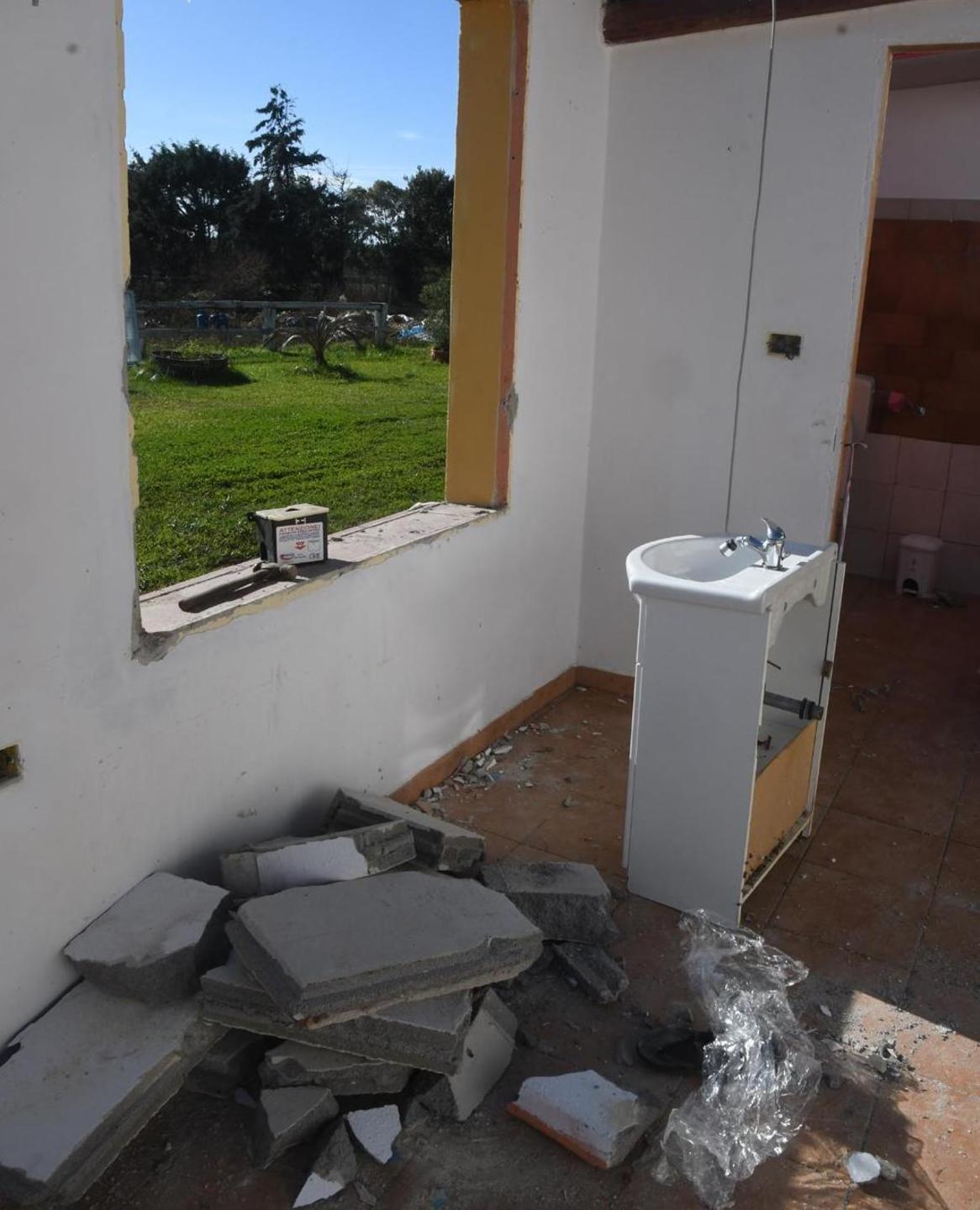 Scuderie smontabili al posto di quelle demolite 