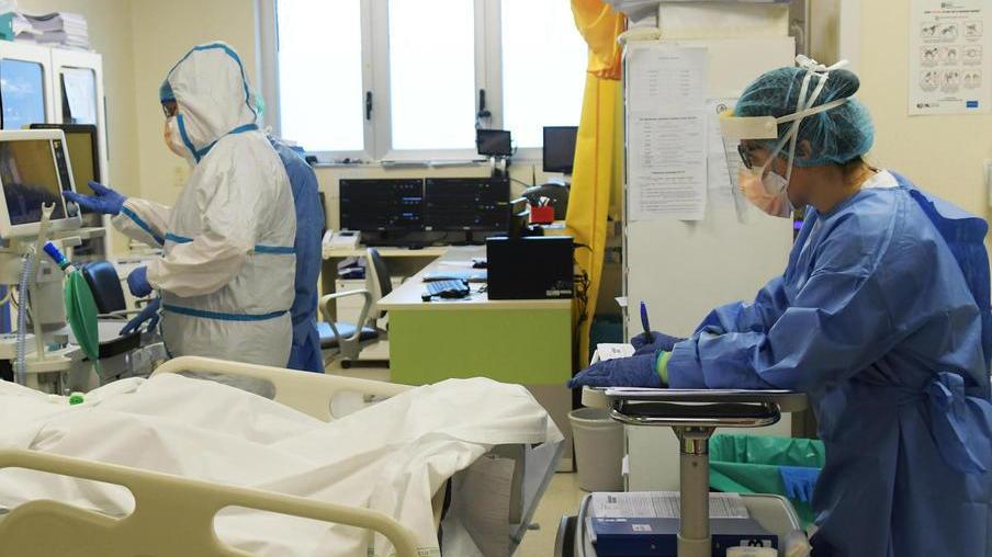 Ferrara, il dato: «Più gravi i ricoverati non vaccinati»