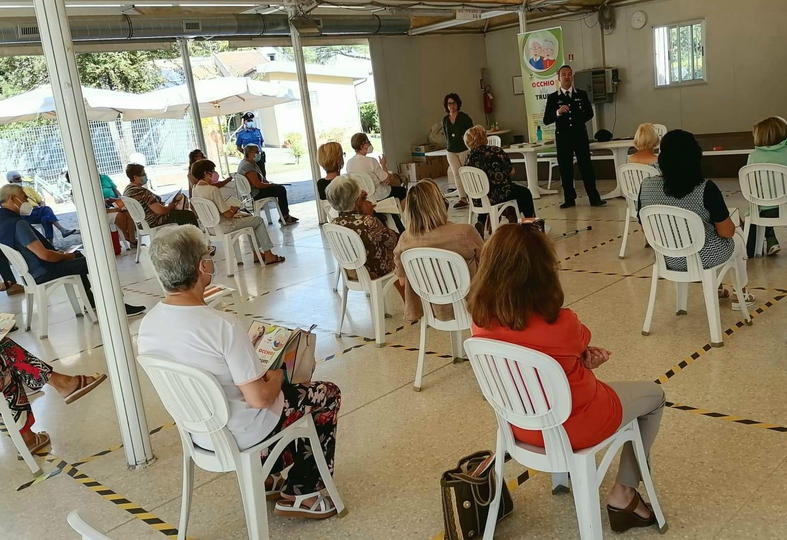 Un incontro con i carabinieri per il progetto Over to over