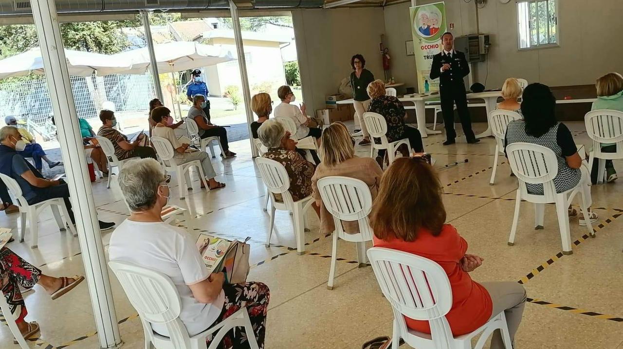 Un incontro con i carabinieri per il progetto Over to over