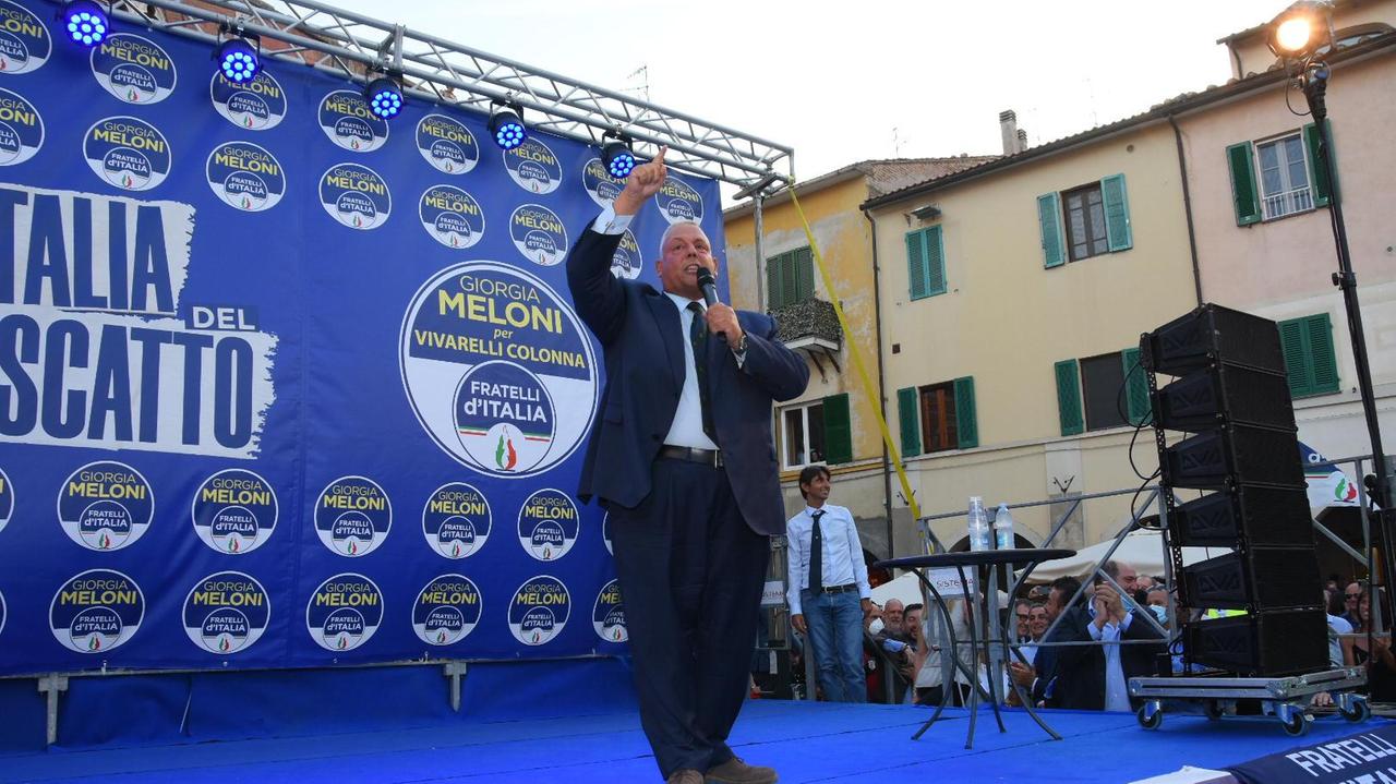Il sindaco di Grosseto, Antonfrancesco Vivarelli Colonna, lunedì 27 settembre in piazza Dante, all'iniziativa pubblica di Fratelli d'Italia, cui ha partecipato anche la leader del partito, Giorgia Meloni