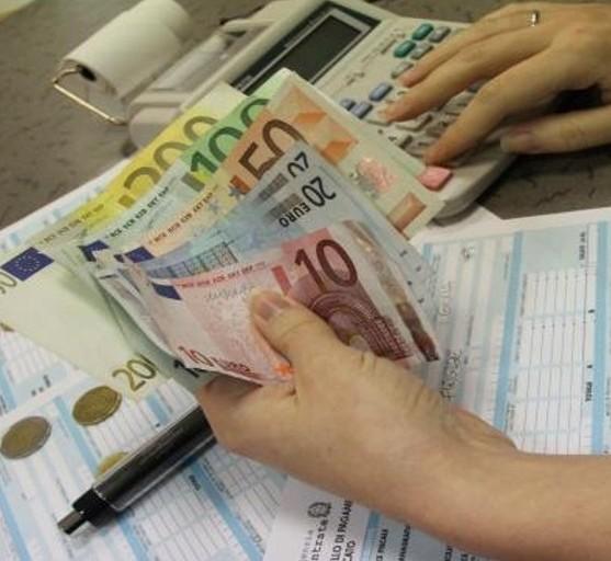 Tari a Cecina, le bollette arrivo in extremis, ma il Comune annuncia: «Proroga al 15 ottobre» 