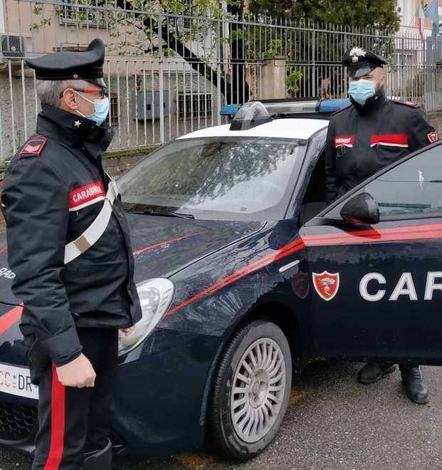 Ferrara, ordine d’arresto bis. È pericoloso e violento: in 10 giorni 4 rapine 